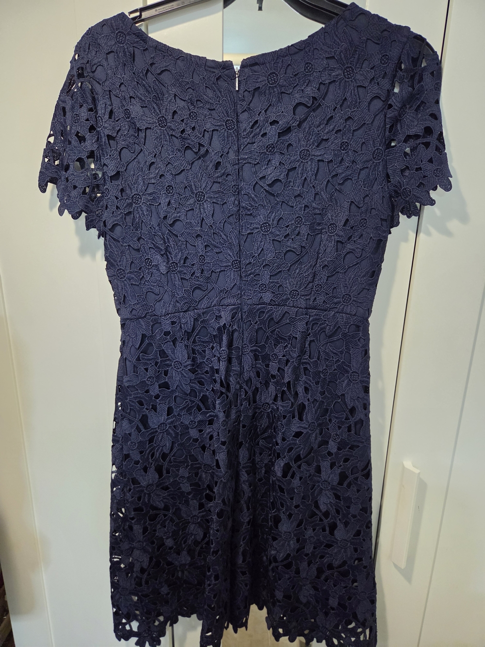 DKNY Navy Floral Lace V‑Neck Dress - Picture 7 of 14